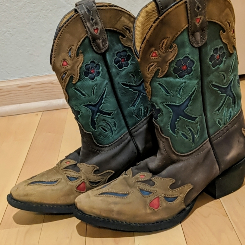 Relist - Girls Cowboy Boots - Danpost size 2 1/2